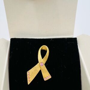 Avon Pink Ribbon Pin Goldtone 2000 Breast Cancer Awareness Boxed